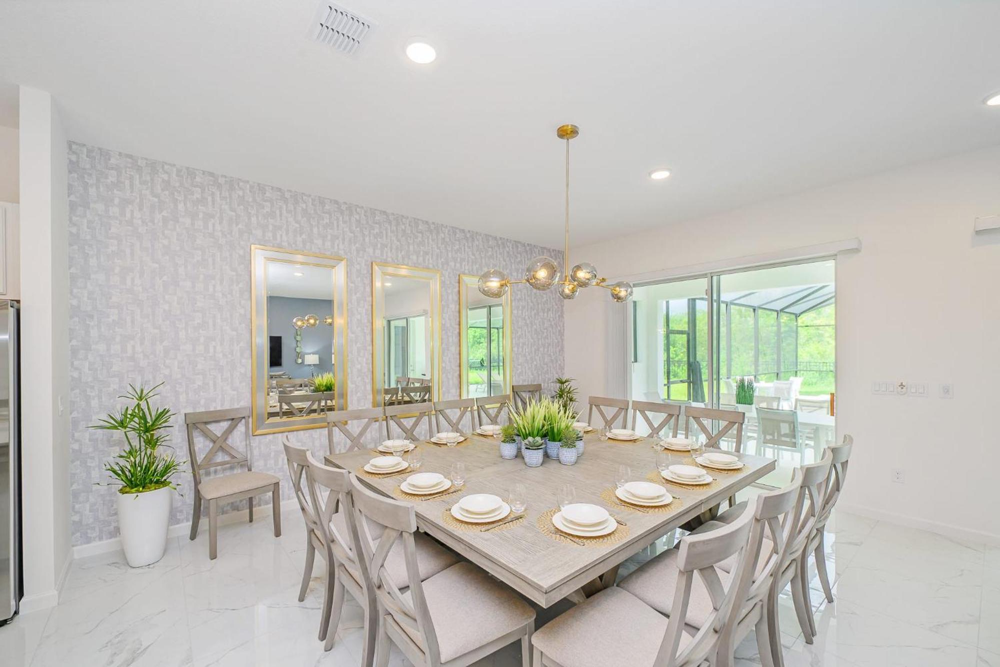 Near - 12br - Private Pool And Hot Tub Holiday home *